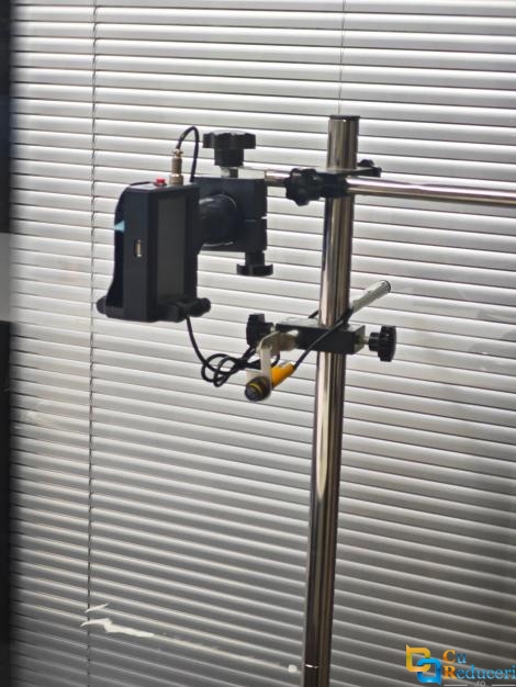 Suport Reglabil pentru Imprimanta Inkjet de Mana (tip pistol) - Montare Deasupra Benzii Transportoare